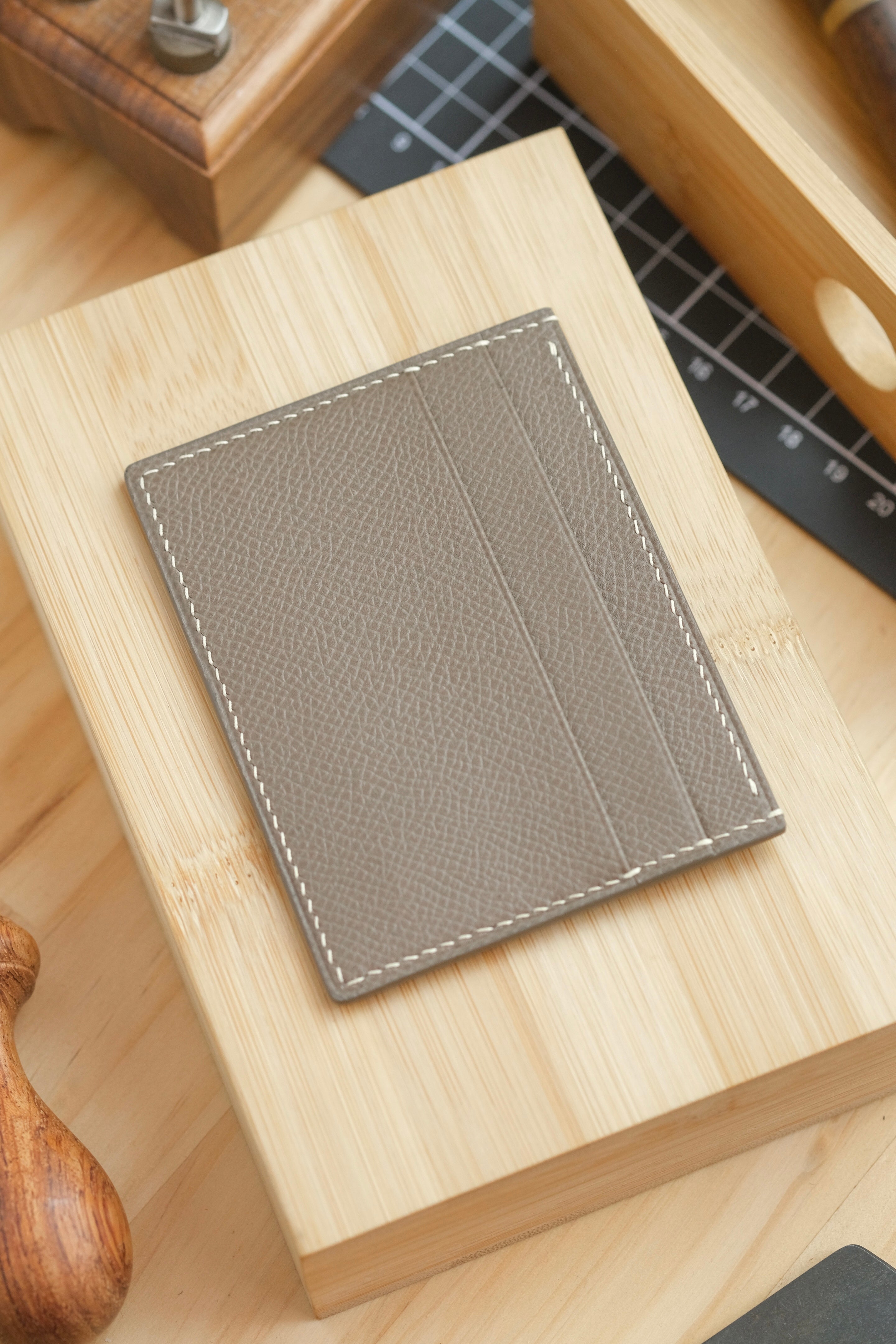 Taupe Epsom "Edwin" French Calf Cardholder (5-Slot)