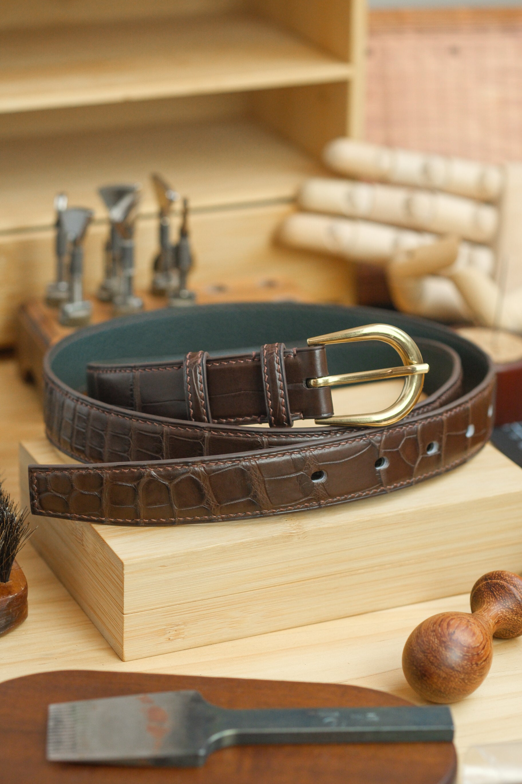 Dark Brown Alligator Handstitched Belt (Wholecut)