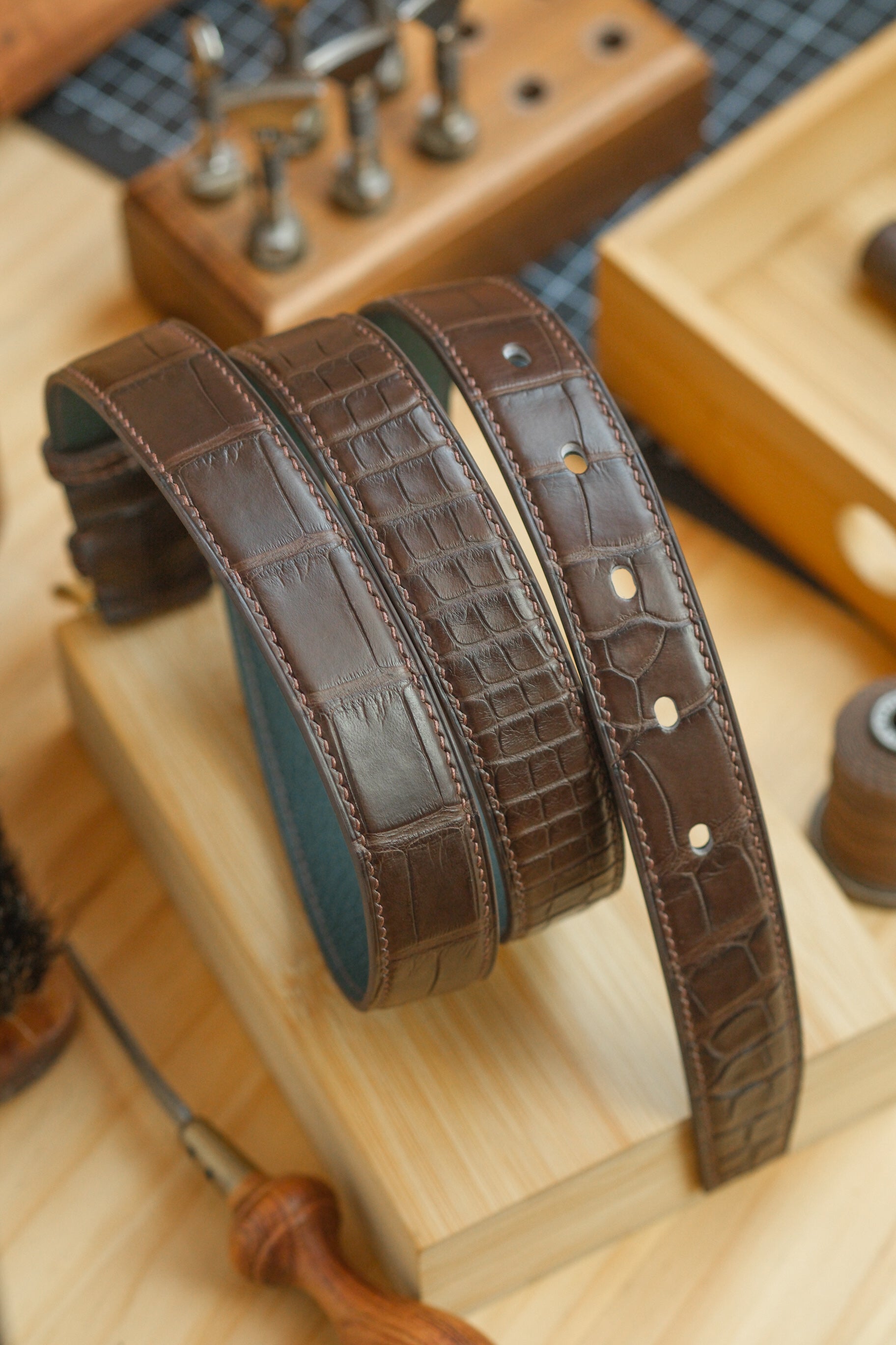 Dark Brown Alligator Handstitched Belt (Wholecut)
