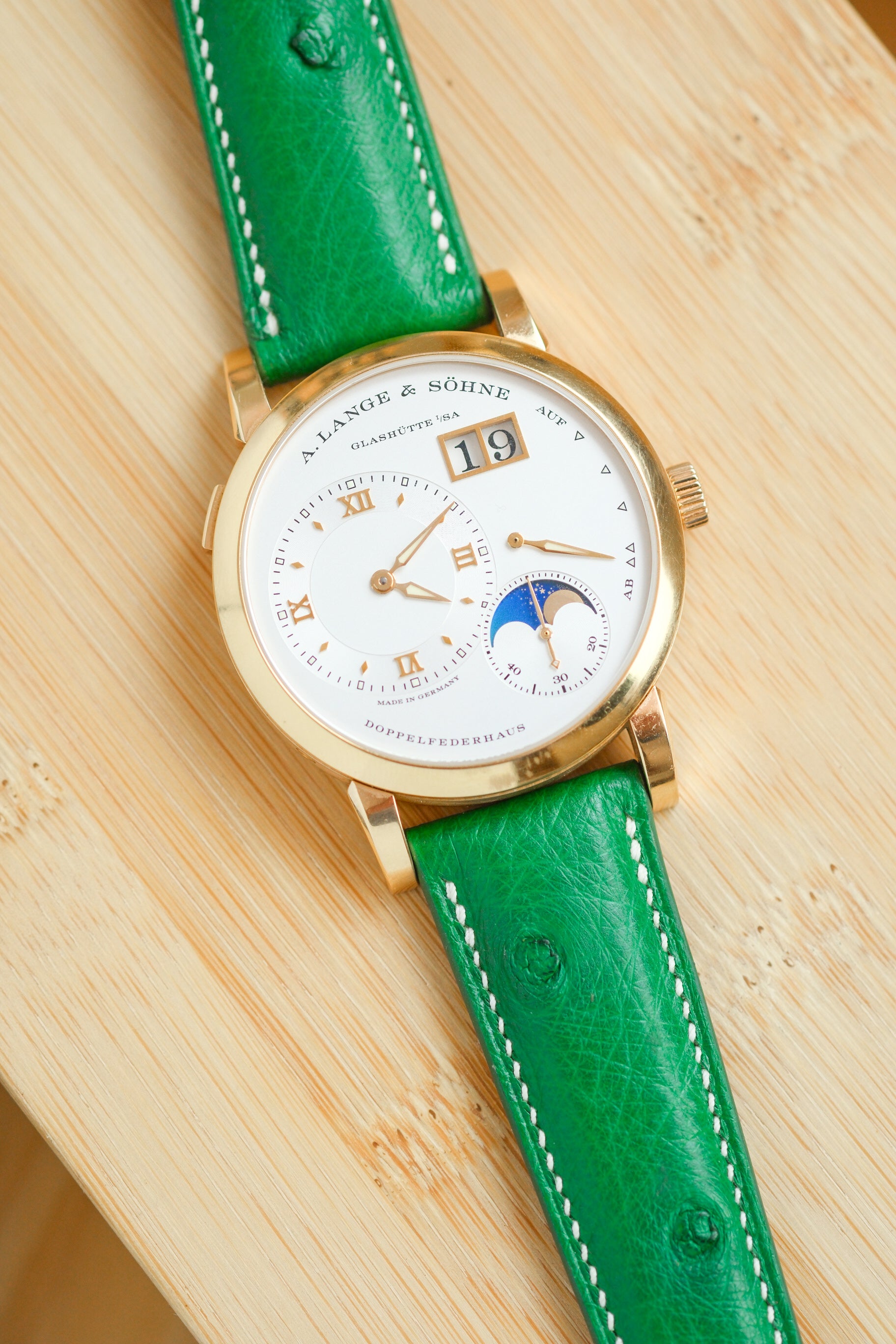 Kelly Green Ostrich Belly Leather Strap