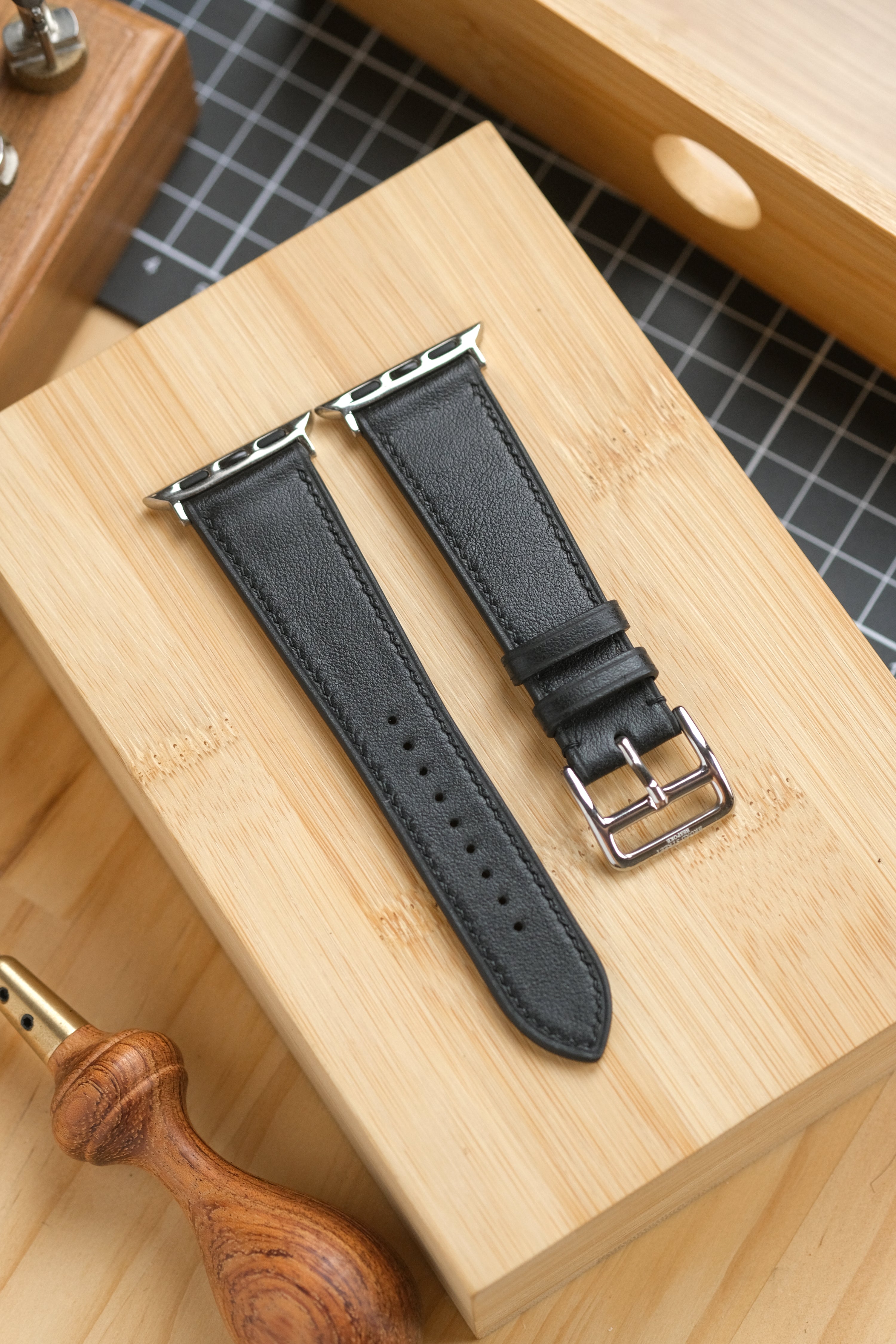 Black Swift Italian Calfskin Apple Watch Strap