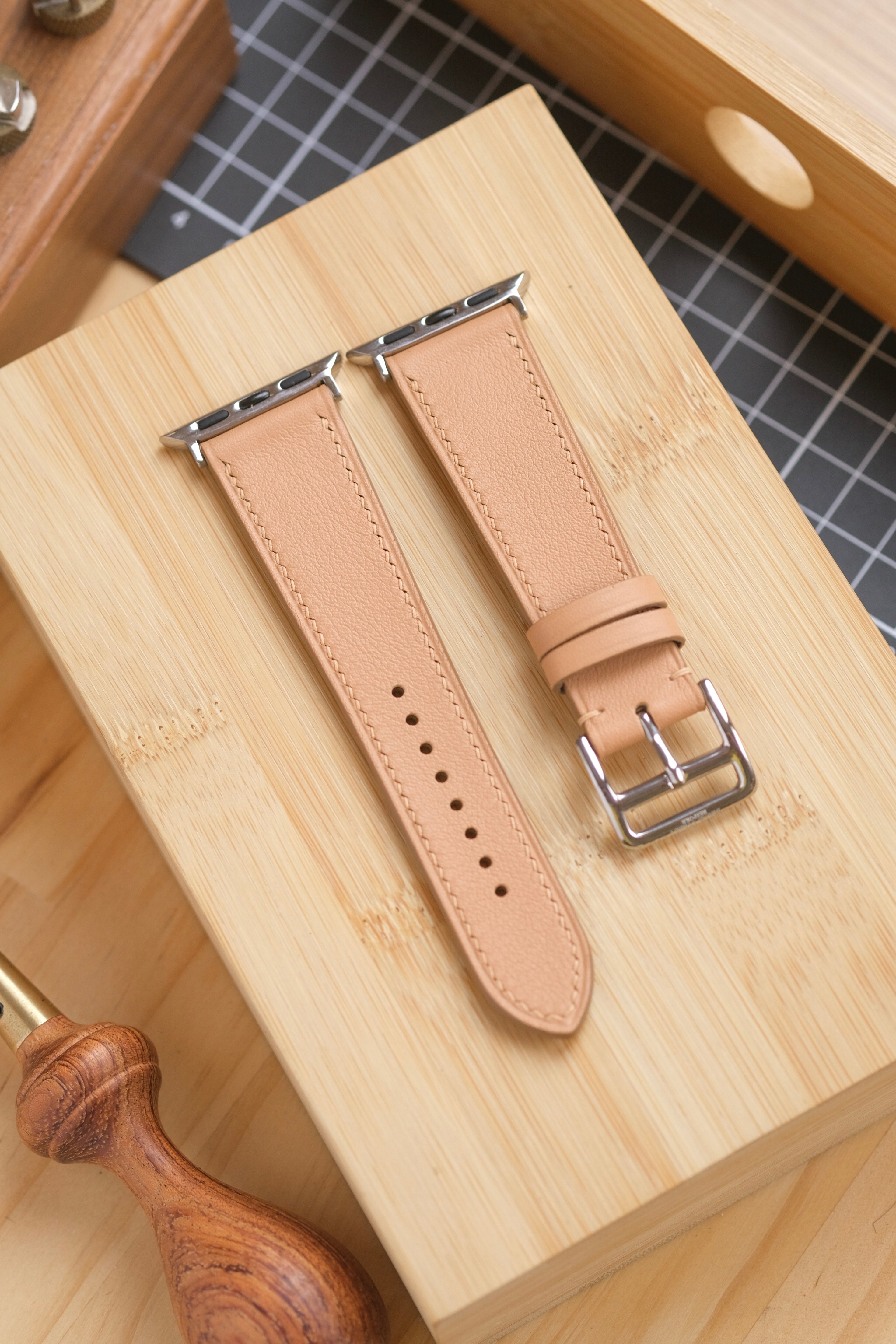 Pale Nude Swift Italian Calfskin Apple Watch Strap